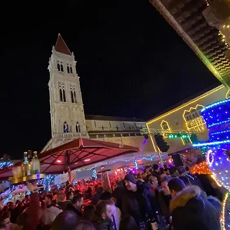 Mamut * Trogir